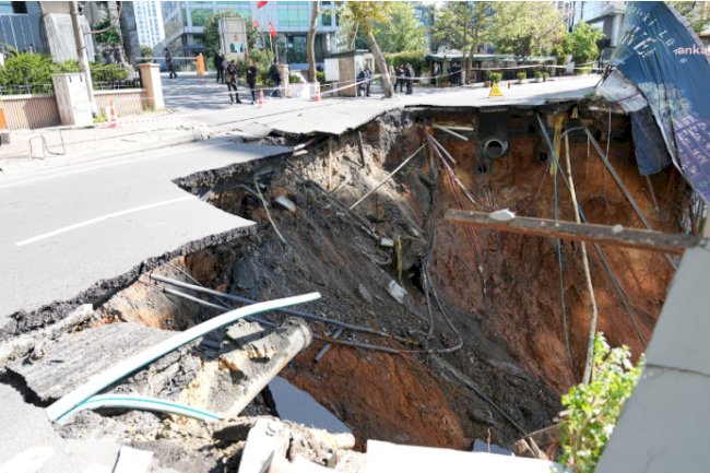 Sarıyer Maslak'ta Yol Çökmesi: Ayazağa Mahallesi'nde 24 Saatten Fazla Süren Su ve Doğalgaz Kesintisi