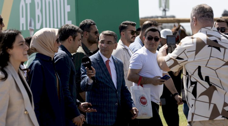 Selçuk Bayraktar ve Eşi Sümeyye Erdoğan Bayraktar'dan Etno Spor 2025'e Anlamlı Ziyaret